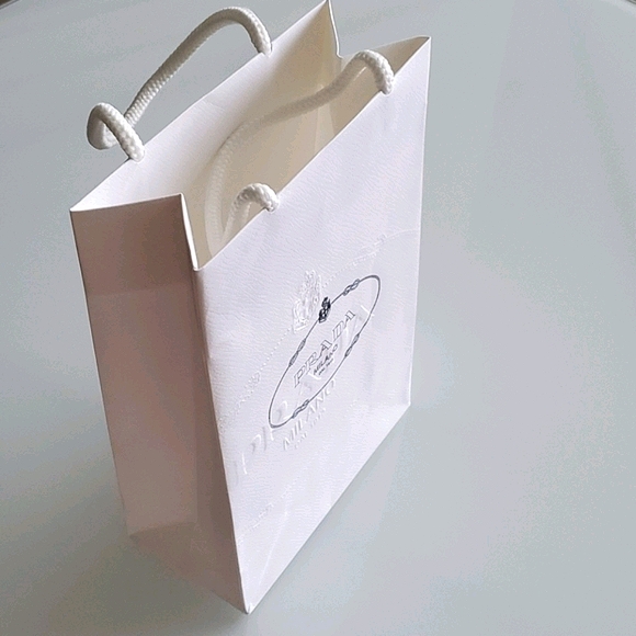 Prada paper bag - Picture 3 of 4